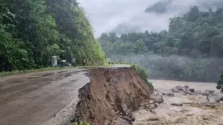 पूर्वोत्तर में बाढ़ से हाहाकार, अरुणाचल में पांच जवान लापता (फोटो- एएनआई)