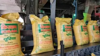 खाद का भंडारण (प्रतीकात्मक चित्र)