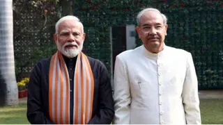प्रधानमंत्री नरेन्द्र मोदी के साथ प्रोफेसर तारिक मंसूर