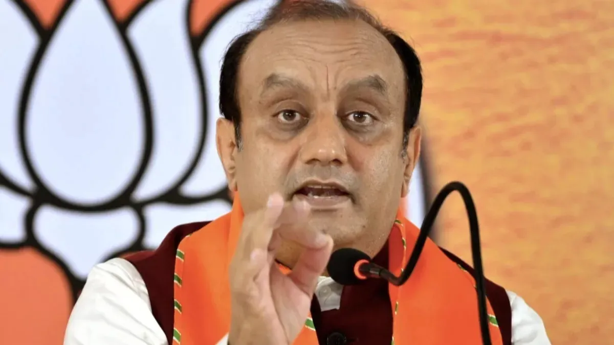 'कांग्रेस ने स्वीकारा वह दिमागी नक्सल बन गई' , चिदंबरम के बयान पर बीजेपी का पलटवार