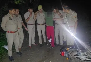 मुठभेड़ के बाद गिरफ्तार बदमाश।