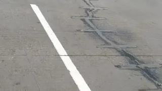 वाराणसी में एनएचएआइ की सड़कें अब टांके के सहारे जिंदा करोड़ों की सड़क पांच-सात साल में बीमार।