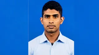 बीते शनिवार को मुंबई में नौसैनिक, उनकी पत्नी और दो बच्चों के मिले थे शव।