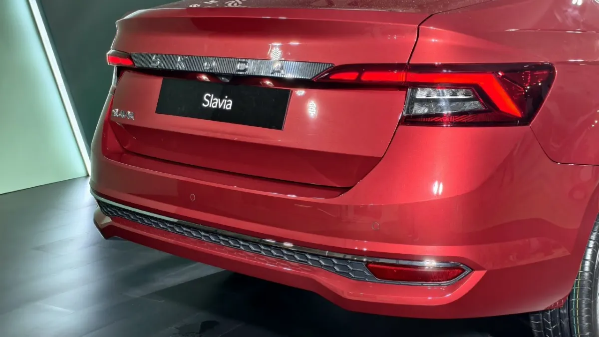 skoda slavia facelift rear