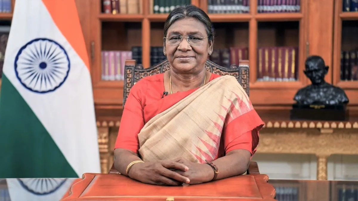 'सोशल मीडिया का इस्तेमाल लोगों की चिंताएं सुनने के लिए करें', राष्ट्रपति मुर्मु का IIS अधिकारियों को संदेश