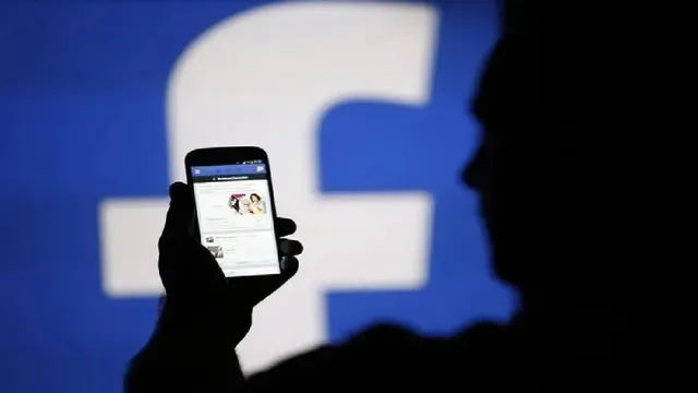 Facebook Live पर युवक ने उठाया खौफनाक कदम, स्वजनों की सूझबूझ से बची जान; कोडरमा में मचा हड़कंप