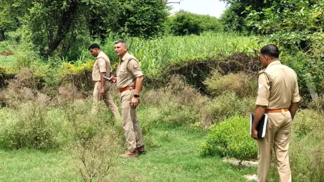 वृंदावन में साधु राघव दास की चाकू से गला रेतकर नृशंस हत्या, नशे के विवाद में गई जान वृंदावन में साधु राघव दास की चाकू से गला रेतकर नृशंस हत्या, नशे के विवाद में गई जान