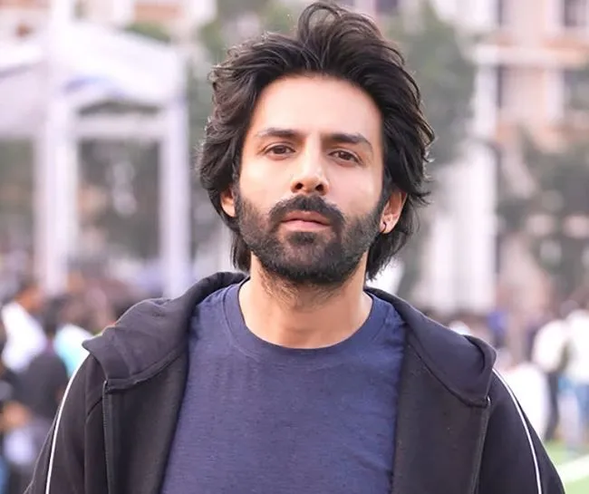 kartik aaryan (1)