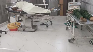 हिसार में सड़क हादसे में चाची-भतीजे की मौत हो गई है।