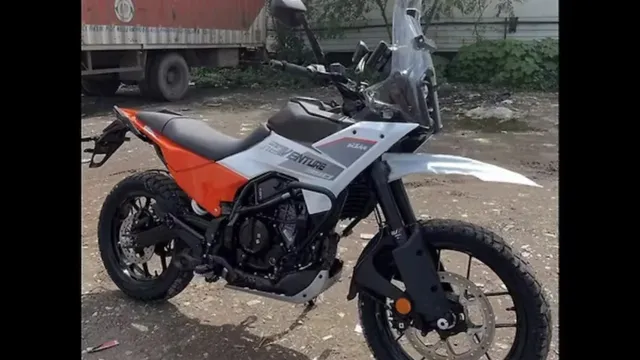  KTM 390 एडवेंचर को मिले नए ग्राफिक्स, जानिए इसकी कीमत और फीचर्स की सारी डिटेल्स