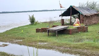 गंगा के कटान से वीरान हुआ ऐतिहासिक सिद्ध गंगा घाट। जागरण