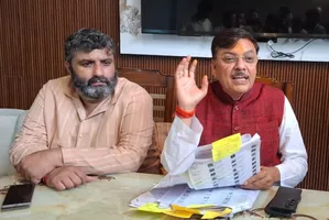 विधायक बेहड़ के बस्ती की मतदाता सूची में उनका नाम साबित करने पर किया राजनीति छोड़ने का एलान। जागरण