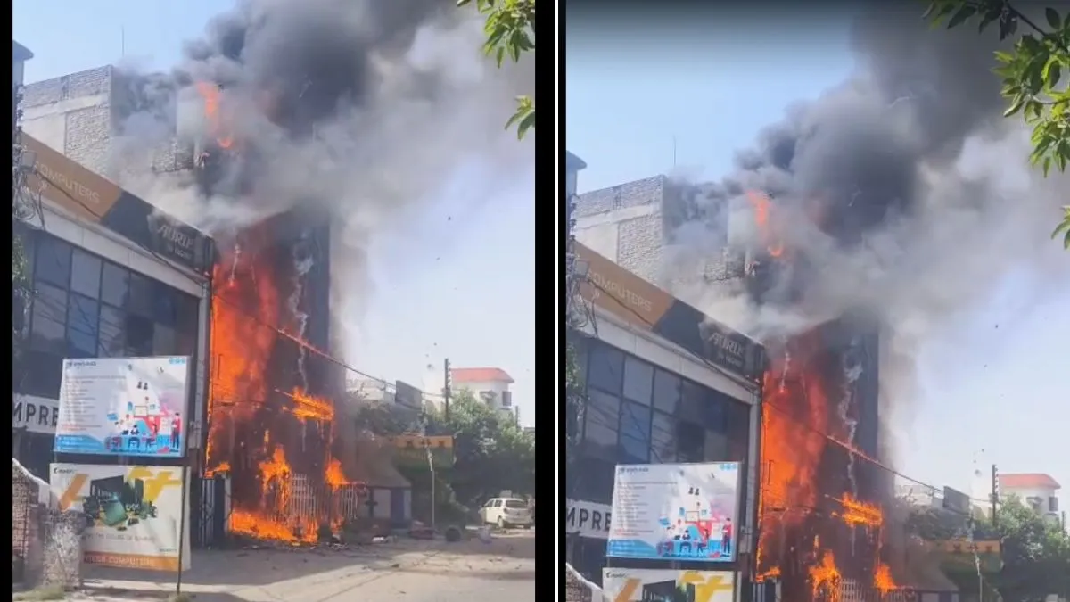 Fire-in-Lucknow-Dainik-Jagan-1783518584354