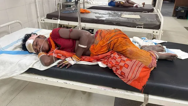 बिहार में मधेपुरा के सिंहेश्वरनाथ मंदिर में भगदड़ से मची अफरातफरी, 5 श्रद्धालु घायल; सिर फटने से 1 की हालत गंभीर