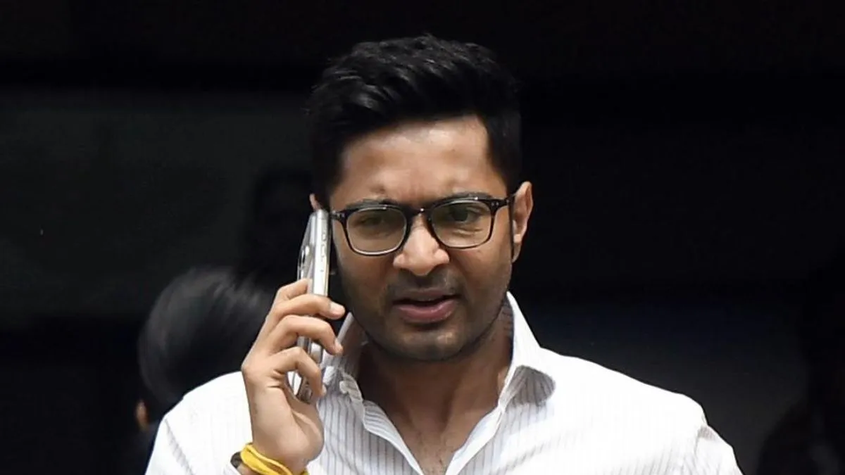 'हिरासत में लेकर पूछताछ जरूरी नहीं', TMC सांसद अभिषेक बनर्जी को कलकत्ता हाई कोर्ट से तीन FIR में राहत - calcutta hc grants protection to tmc mp abhishek banerjee from arrest in 3 cases
