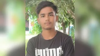 विशाल का फाइल फोटो।