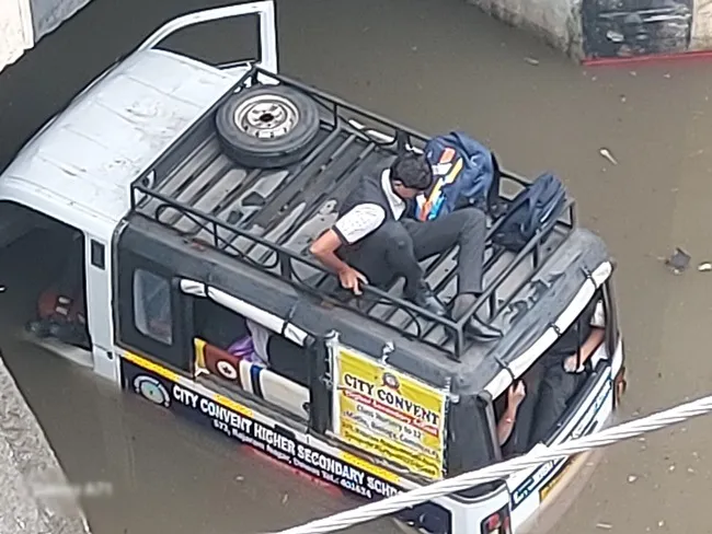 van in underpass D 2141588