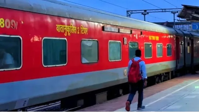 Passengers Suffer in Bihar Sampark Kranti Express: AC Failure and Water Shortage Amid Heatwave