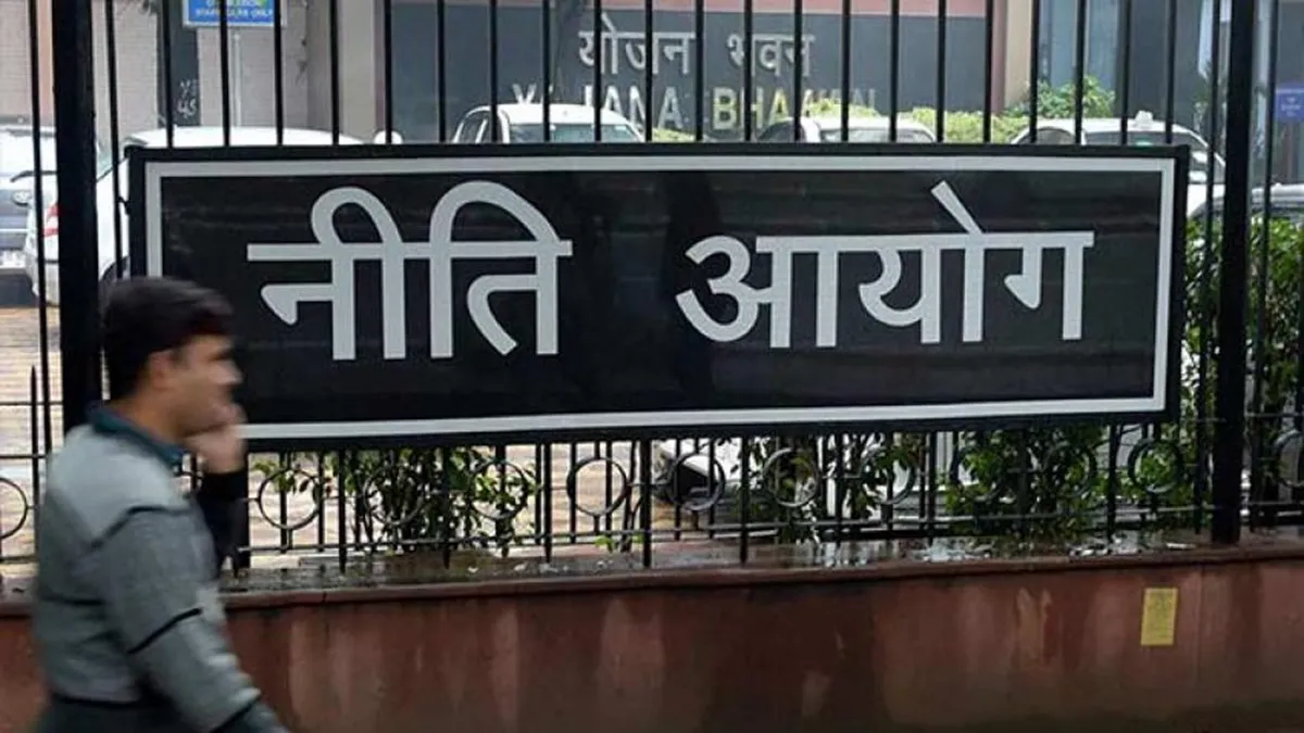 नीति आयोग की रिपोर्ट: 15-29 आयुवर्ग के 8.7 करोड़ युवा न तो पढ़ाई कर रहे, न उनके पास रोजगार