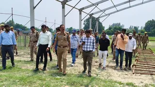 बलिया में मुख्यमंत्री योगी आदित्यनाथ के दौरे की तैयारियां जोरों पर, बाढ़ पीड़ितों को मिलेगी राहत।