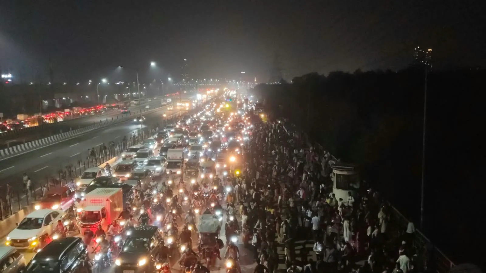 ghaziabad noida traffic jam 2