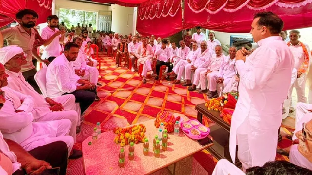 हरियाणा: फतेहाबाद के फूलां में भाजपा को मजबूती, कांग्रेस छोड़ पूर्व सरपंच जगदीश थालौड़ समर्थकों संग पार्टी में शामिल
