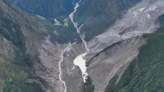 नेपाल पुलिस ने लोगों से तुरंत सुरक्षित स्थानों पर जाने की अपील की(फोटो: सोशल मीडिया)