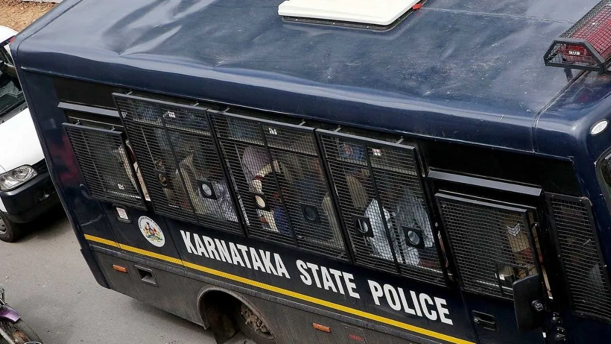 कर्नाटक: ईद मिलाद के दौरान फलस्तीनी झंडा लहराने के तीन आरोपितों पर केस दर्ज
