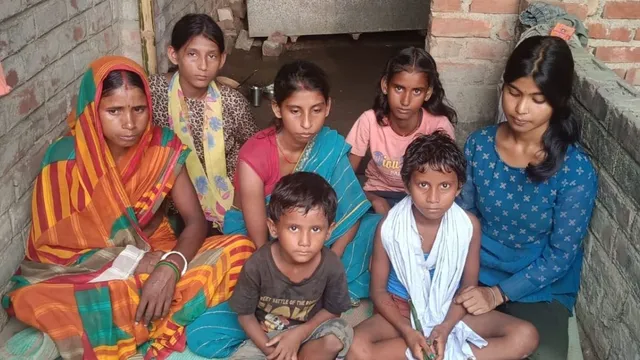 क्या मासूम कोमल को दारू के धंधे में घसीटना चाहता था चाचा अखिलेश? हत्या के बाद गांव में चर्चाओं का बाजार गर्म
