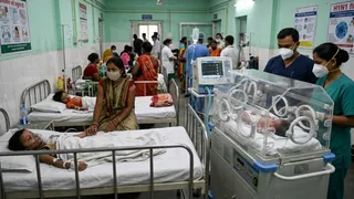 रांची में स्वाइन फ्लू का अटैक: 3 बच्चे अस्पताल में भर्ती, 5 महीने का नवजात वेंटिलेटर पर (AI Generated Image)