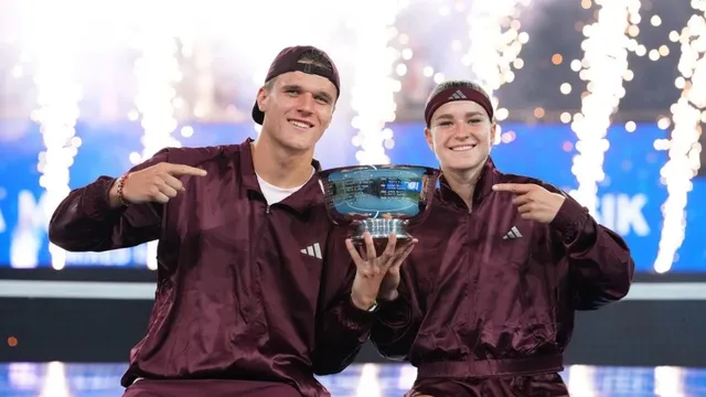 US Open 2026: मुचोवा-मेंसिक ने जीता यूएस ओपन मिक्स्ड डबल्स खिताब
