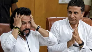 नागेंद्र शुक्रवार को डीके शिवकुमार की कैबिनेट से इस्तीफा दे दिया (फोटो- पीटीआई)