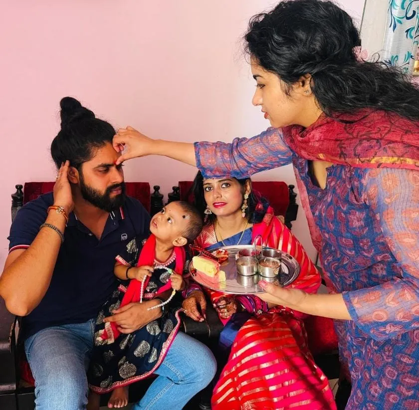 rakhi 3