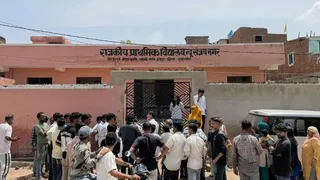 विरोध के बाद भी जयपुर के स्कूल पहुंची सीजेपी की टीम।