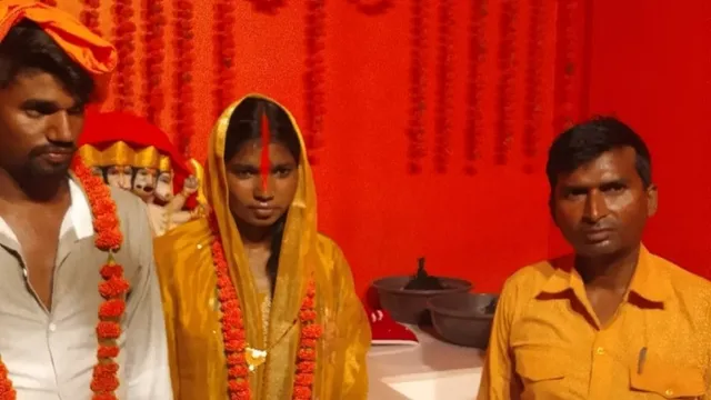 बेतिया में इंस्टाग्राम का प्यार पहुंचा मंदिर की चौखट तक, थाने में पंचायत के बाद प्रेमी जोड़े ने लिए सात फेरे
