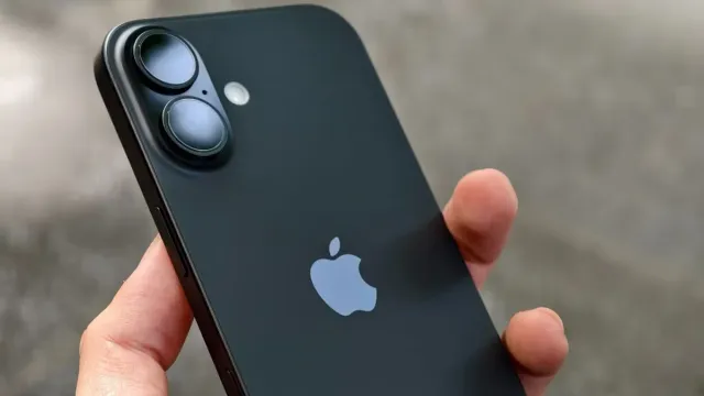 iPhone 16 पर जबरदस्त डिस्काउंट: A18 चिपसेट, 48MP कैमरा समेत कई बेहतरीन फीचर्स