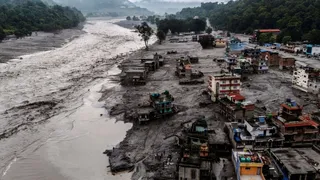 नेपाल त्रासदी से लेनी चाहिए सीख।