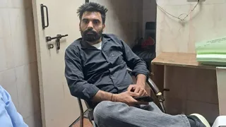 खेत में बिजली का तार ठीक करते समय वार्ड अटेंडेंट की करंट से मौत (फोटो: जागरण)