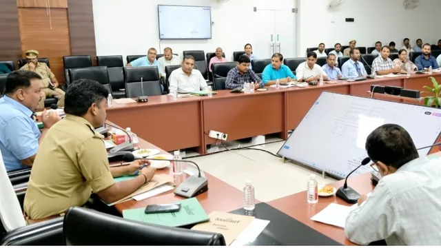 हाईवे पर कब्जा करने वालों की अब खैर नहीं, चलेगा बुलडोजर, डीएम ने दिए सख्त निर्देश
