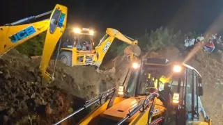 बोरवेल में गिरे बच्चे को बचाने के लिए चलाया गया बचाव कार्य।