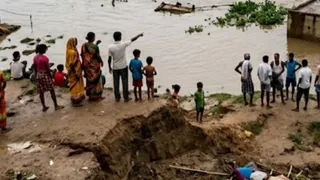 सोन-कनहर नदियों के बढ़ते जलस्तर से गढ़वा में बाढ़ का खतरा, चार प्रखंडों में बढ़ी चिंता (AI Generated Image)