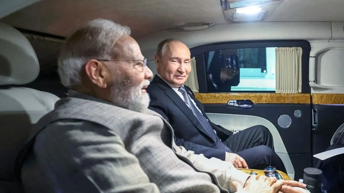पीएम मोदी और पुतिन की 'कार डिप्लोमेसी', दुनिया को बड़ा संदेश; एक साथ पहुंचे नोमाड स्पोर्ट्स उद्घाटन स्थल