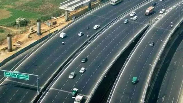दिल्ली-अमृतसर-कटरा एक्सप्रेसवे के संशोधित रूट को मंजूरी, जमीन अधिग्रहण तेज; NHAI ने मांगे नए रेट्स पर सुझाव
