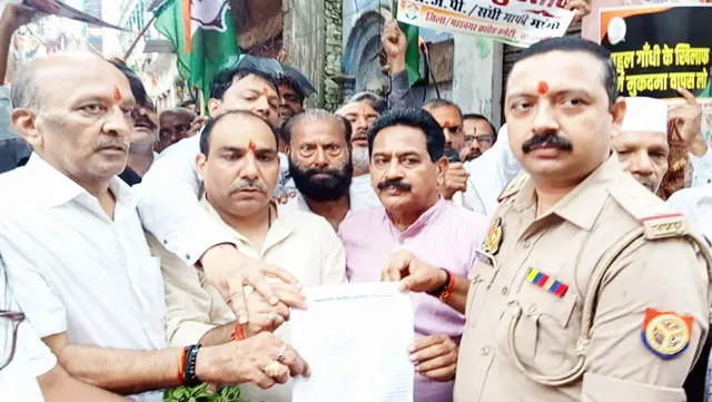 राहुल गांधी के खिलाफ एफआइआर के विरोध में कांग्रेसी आंदोलित, काशी की प्रतिरोध पदयात्रा में भारी पुलिस बल तैनात