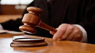 बुजुर्ग मां से मारपीट के आरोपी बेटे की जमानत खारिज। (फाइल फोटो)