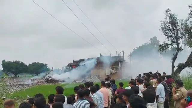 https://www.jagranimages.com/images/2026/09/01/template/image/kaushambi-factory-blast-(1)-1788239486908.webp