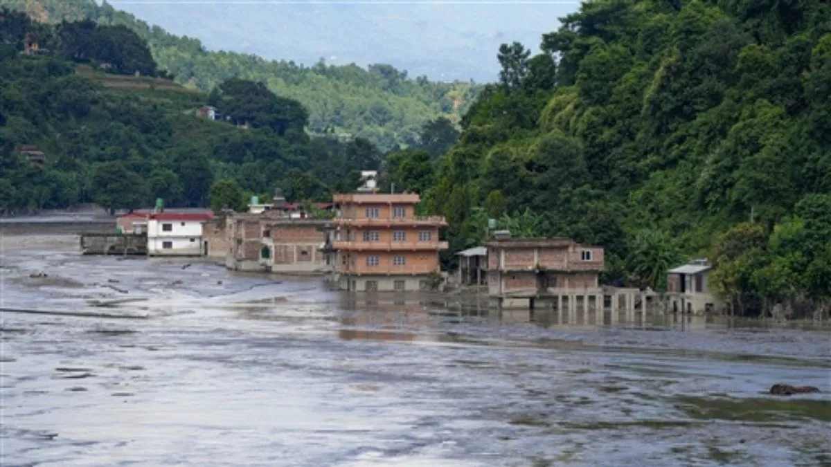 Nepal floods (8)