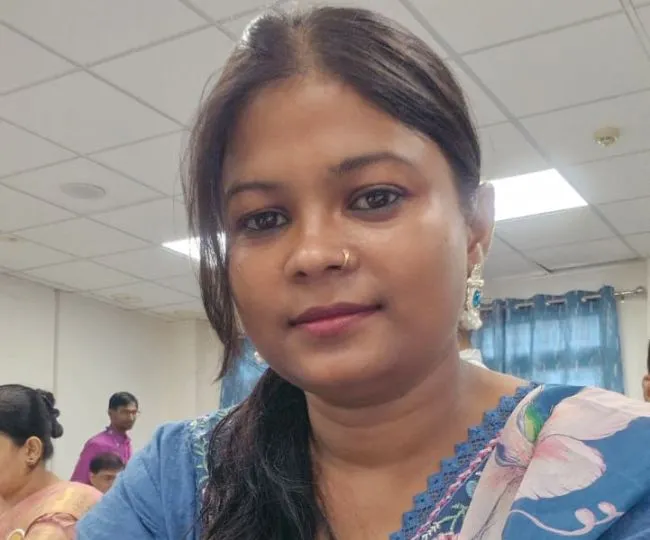 State Teacher Award 2026 Bihar Teacher Nivedita Wins State Award for 100 Enrollment (3)