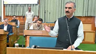 हिमाचल प्रदेश विधानसभा में विपक्ष के सवाल का जवाब देते सीएम सुखविन्द्र सिंह सुक्खू।