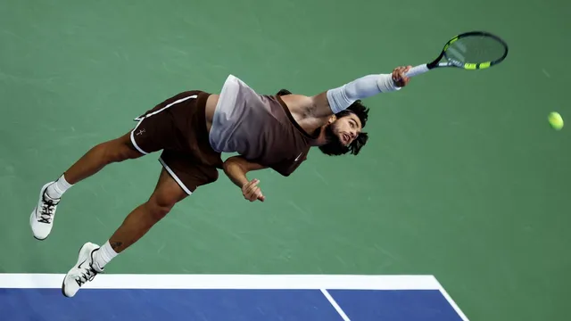 US Open: पांच महीने बाद कोर्ट पर लौटे कार्लोस अलकराज ने दिखाई क्लास, कलाई की चोट को पीछे छोड़ा